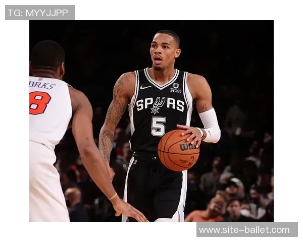 凯尔登赞文班关键时刻表现决定比赛胜负展现出色球技